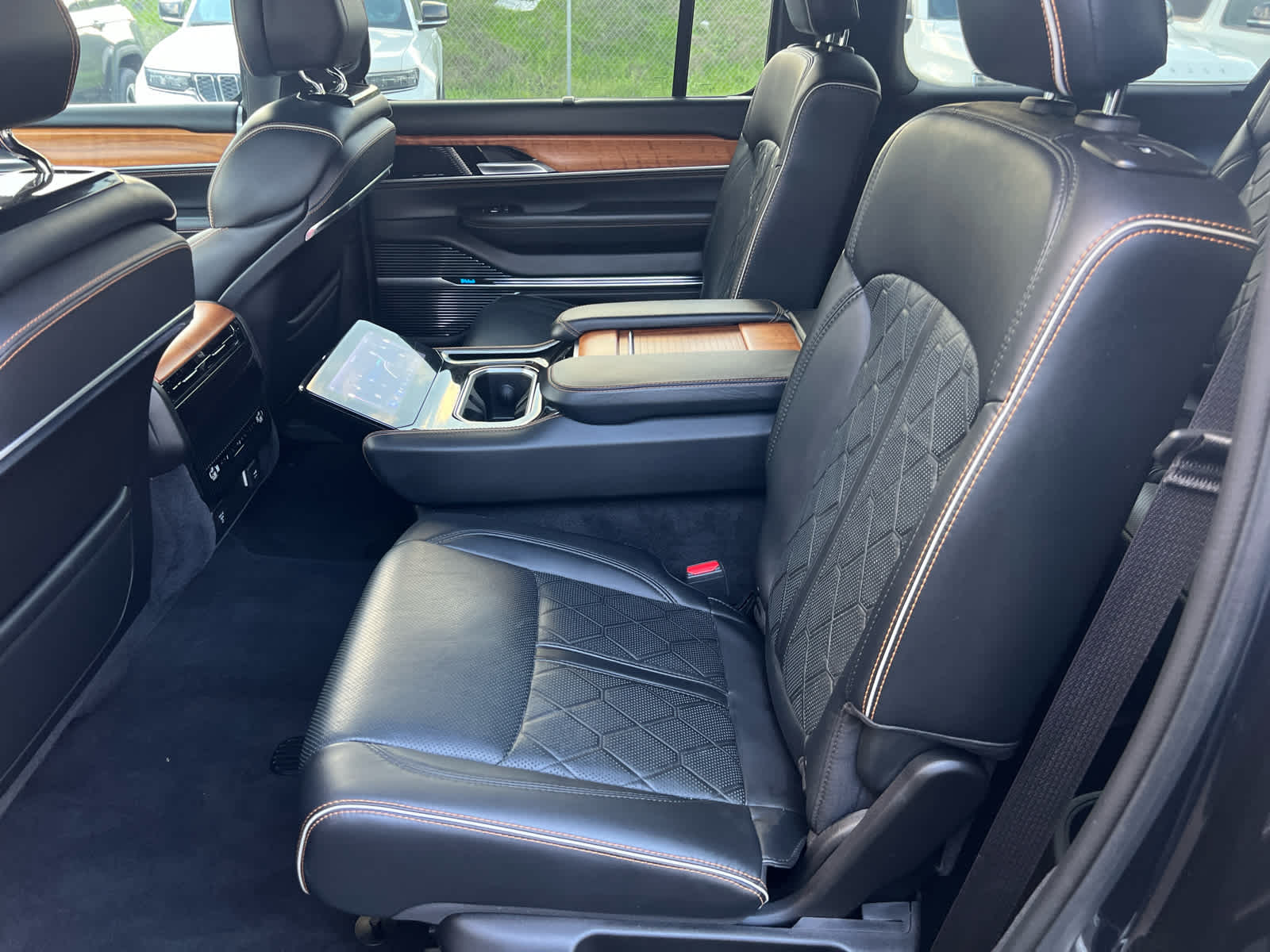 2024 Jeep Grand Wagoneer L Series III