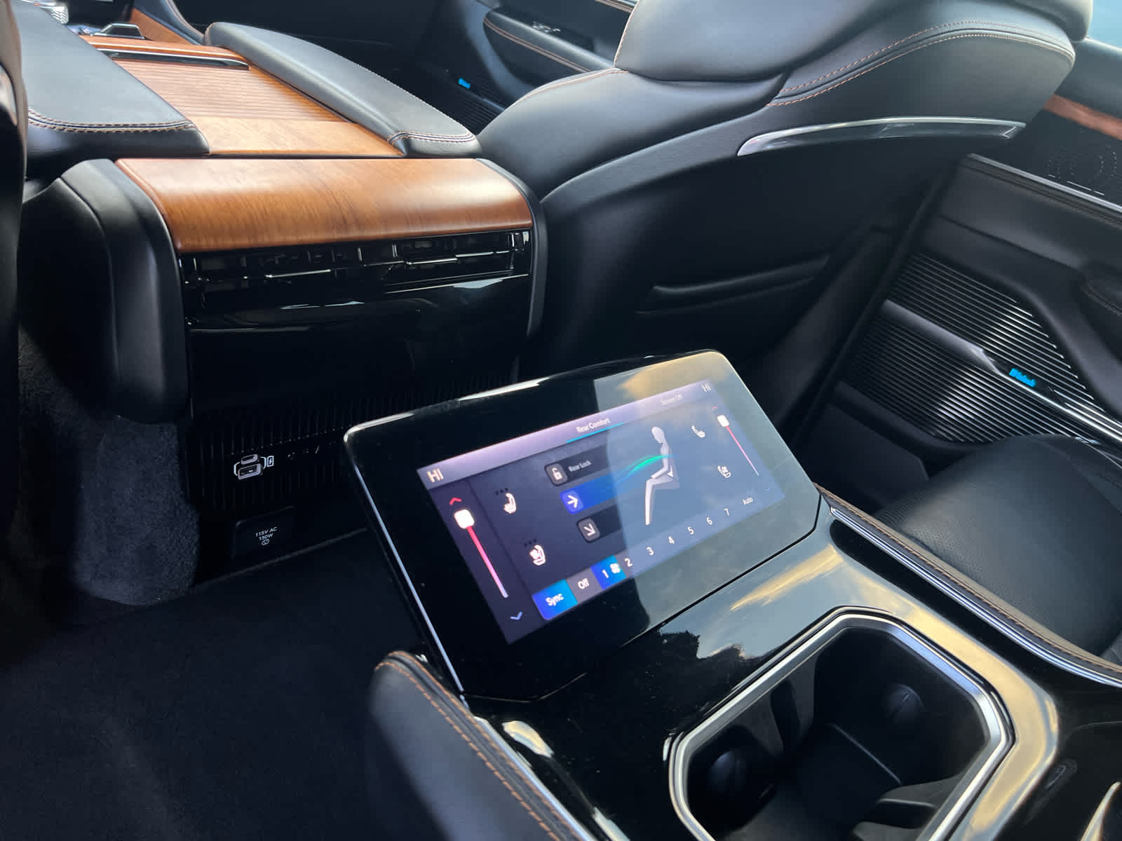 2024 Jeep Grand Wagoneer L Series III