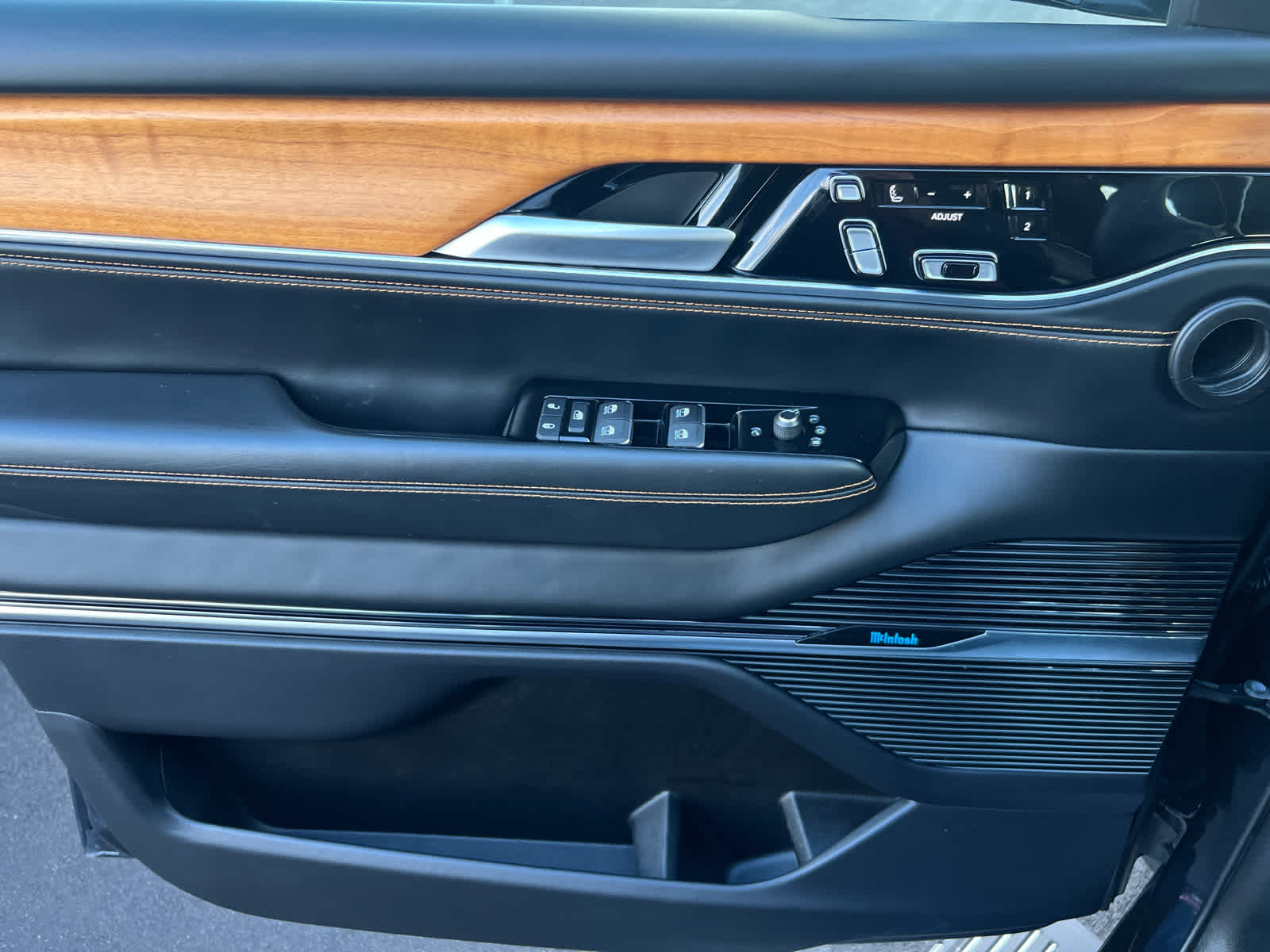 2024 Jeep Grand Wagoneer L Series III