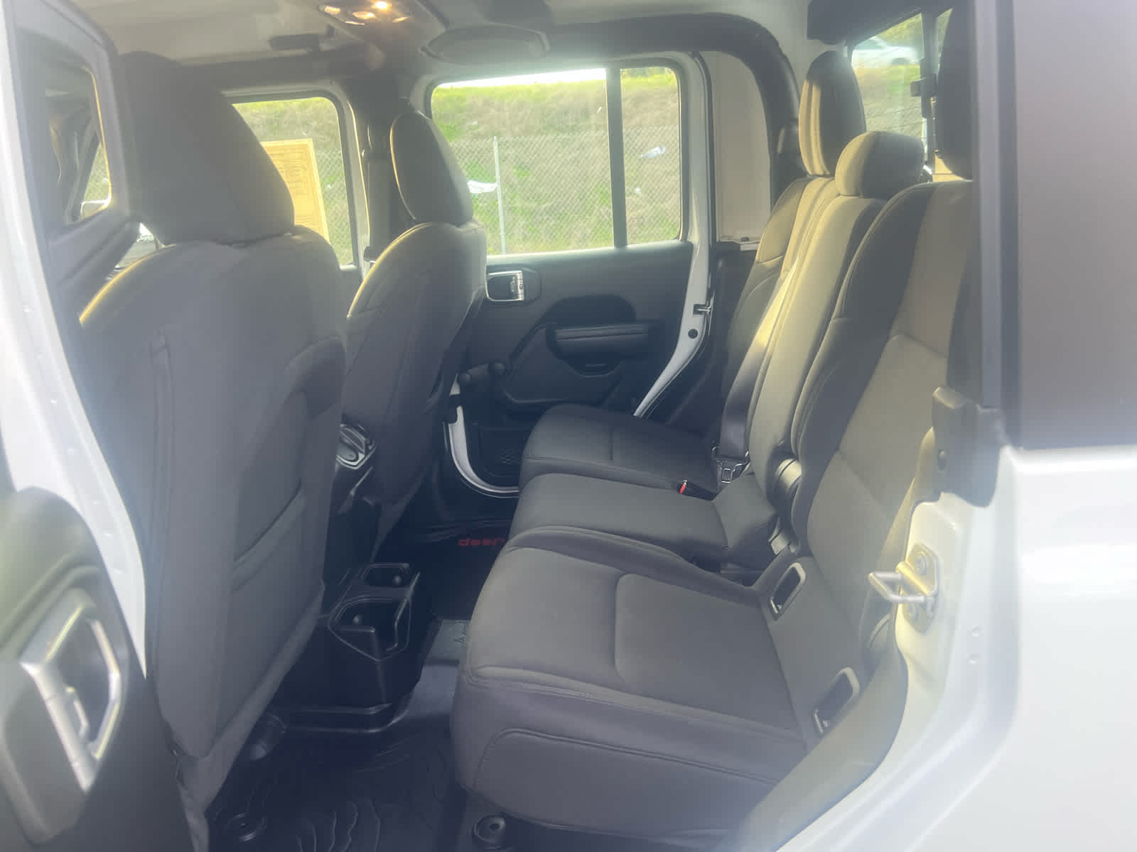 2023 Jeep Gladiator Sport