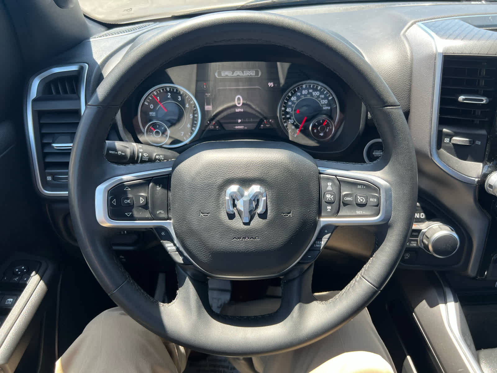 2025 RAM 1500 Big Horn