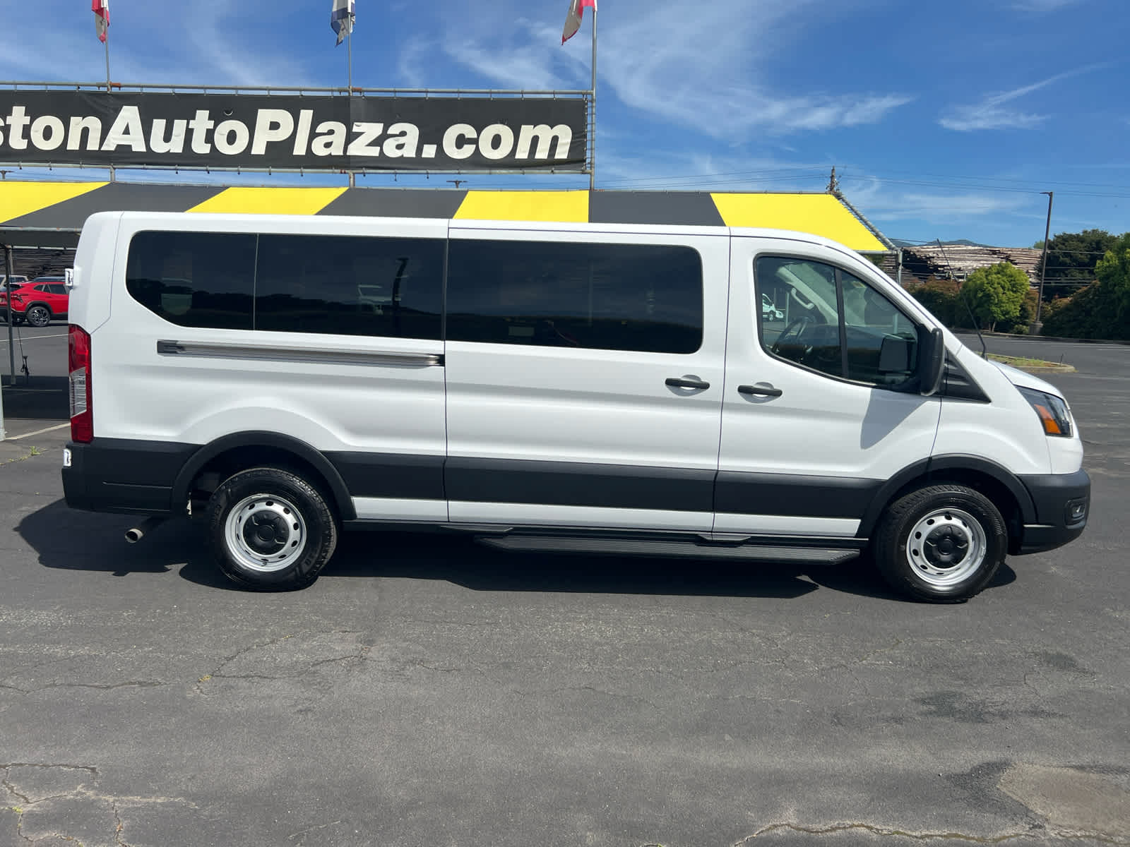 2022 Ford Transit Passenger Wagon XL