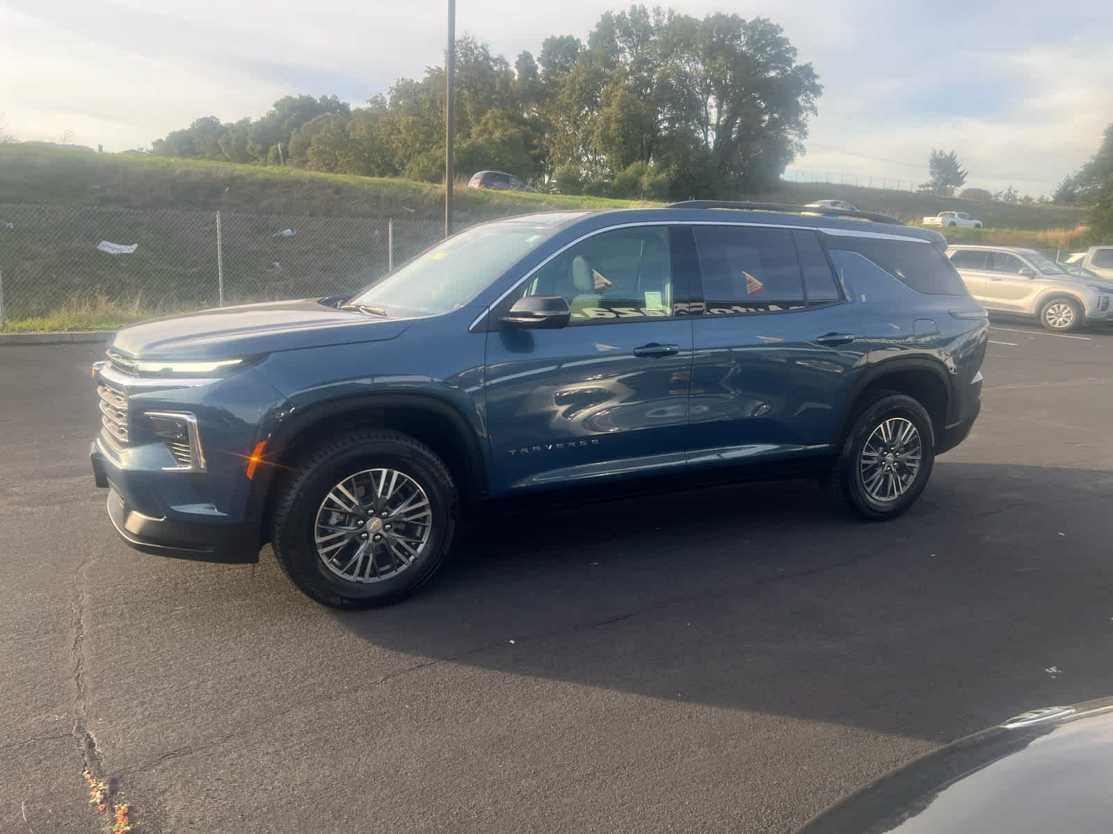 2025 Chevrolet Traverse LT