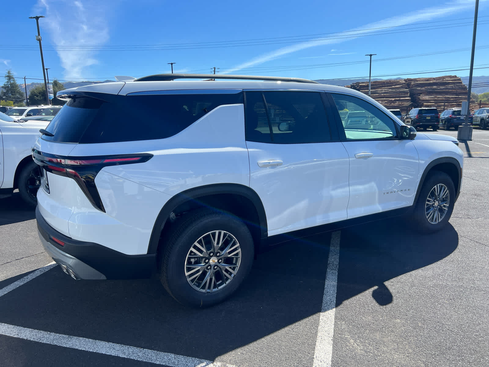 2027 Chevrolet Traverse LT