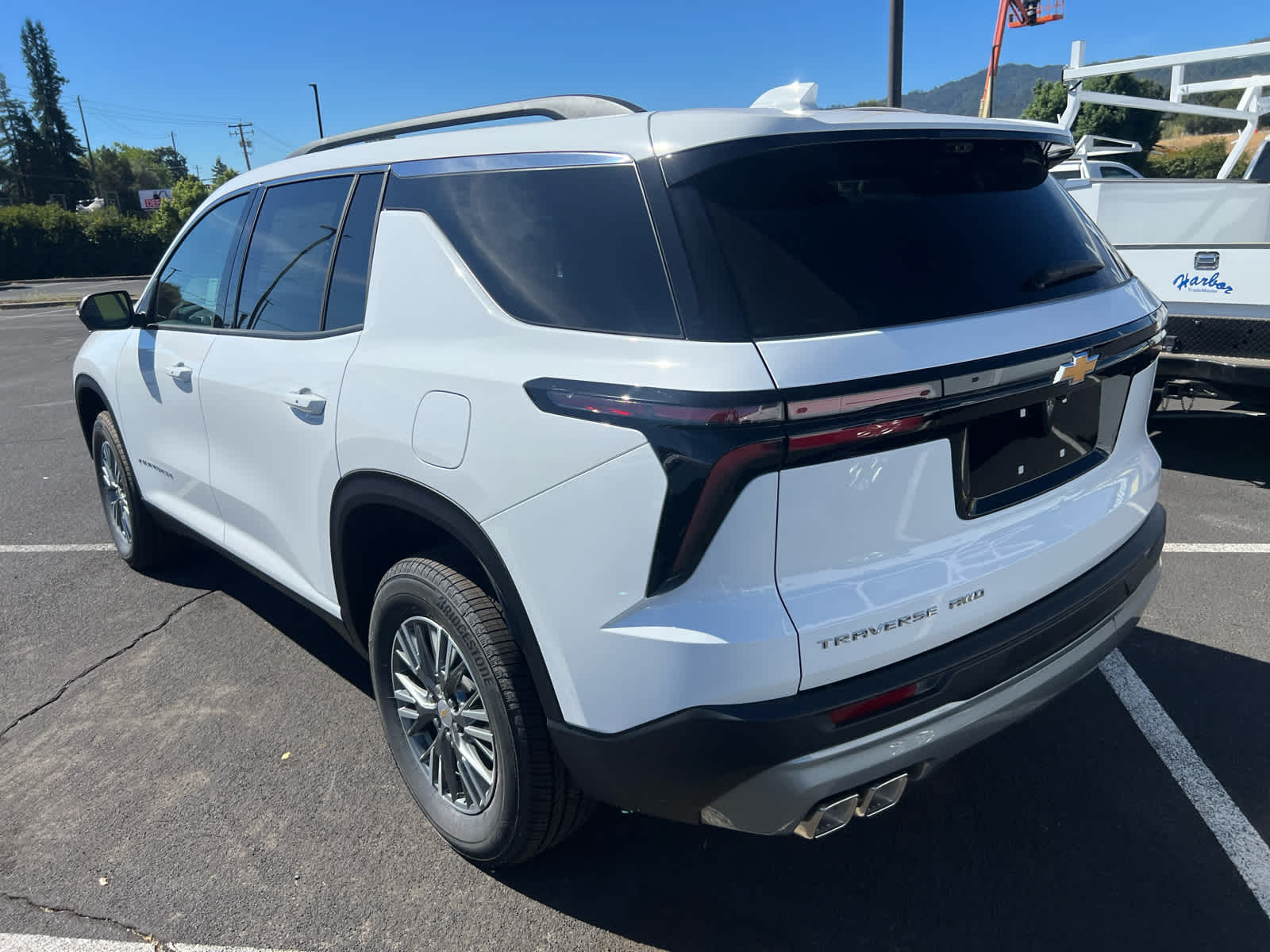 2027 Chevrolet Traverse LT