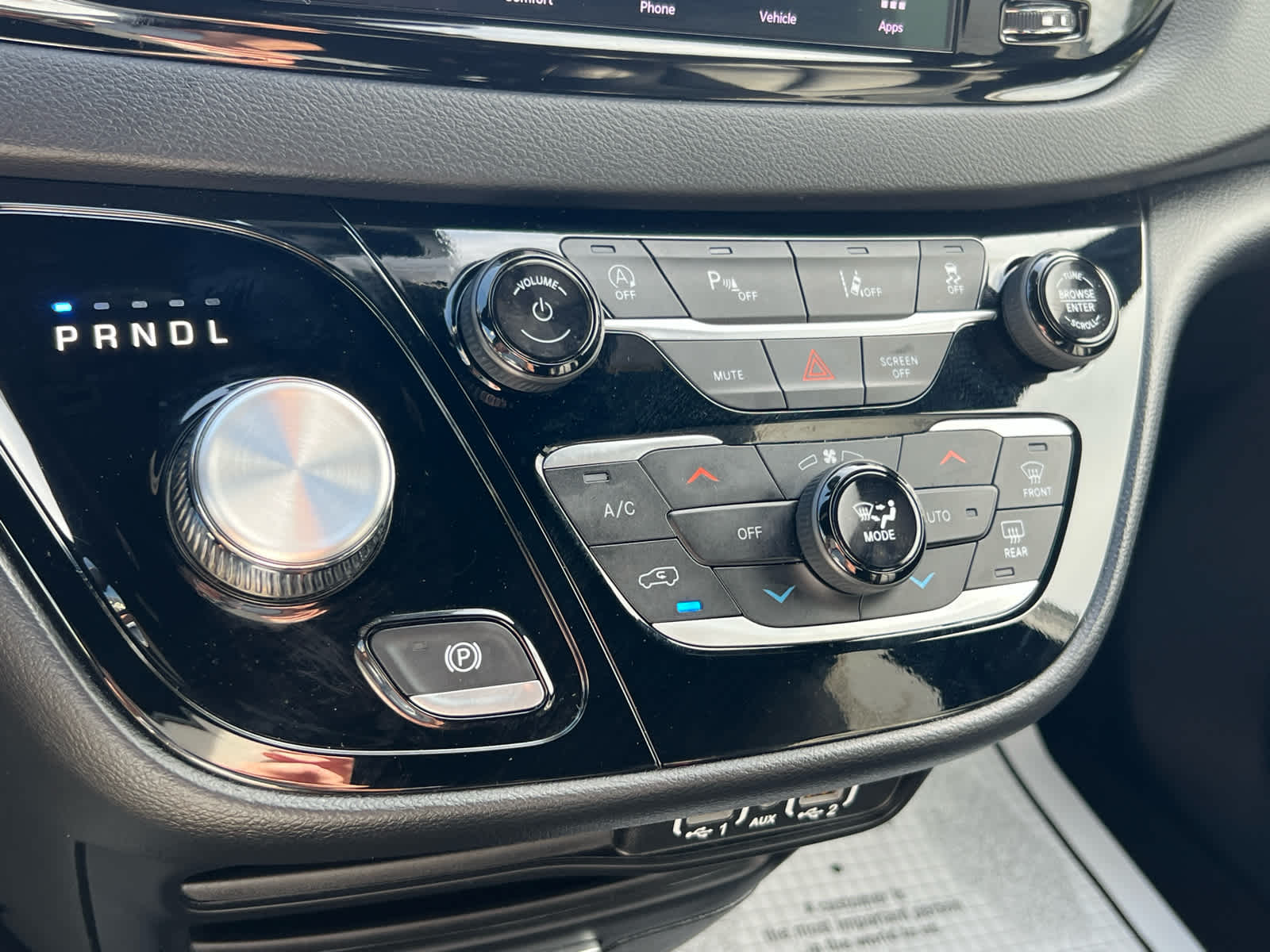 2025 Chrysler Pacifica Select