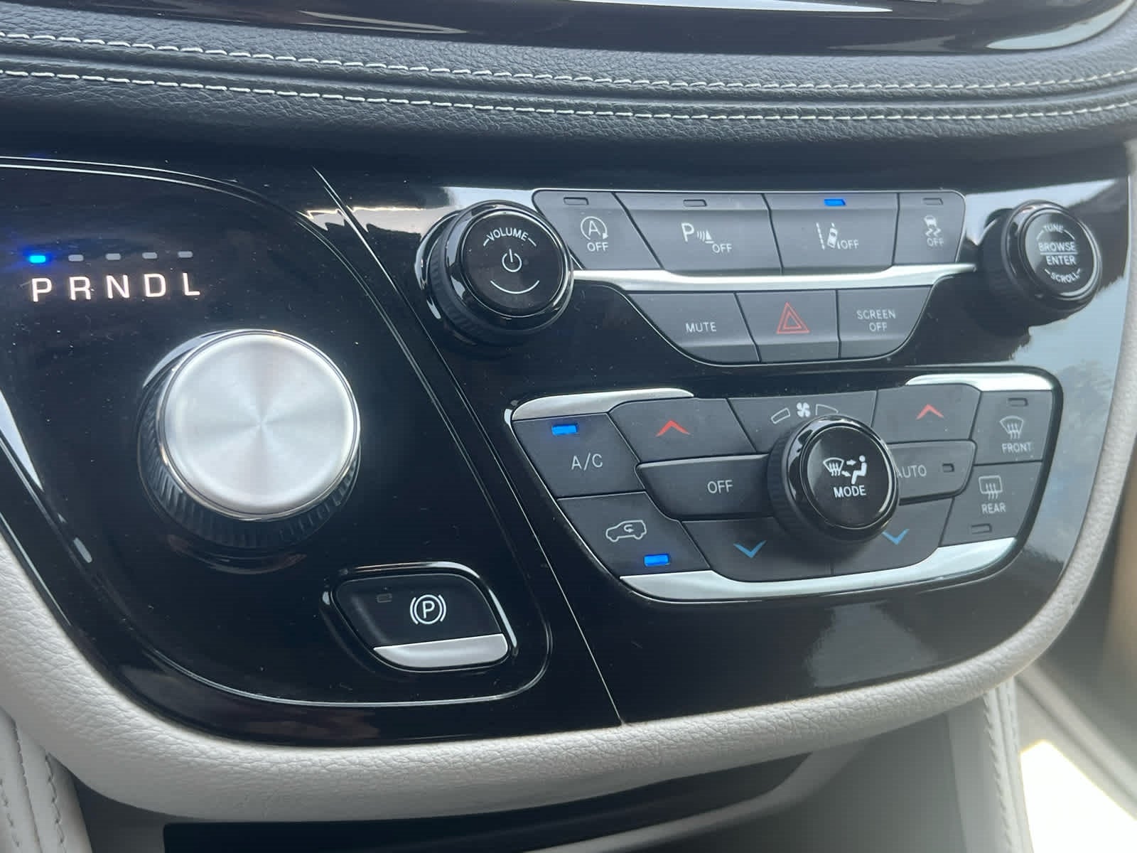 2024 Chrysler Pacifica Limited