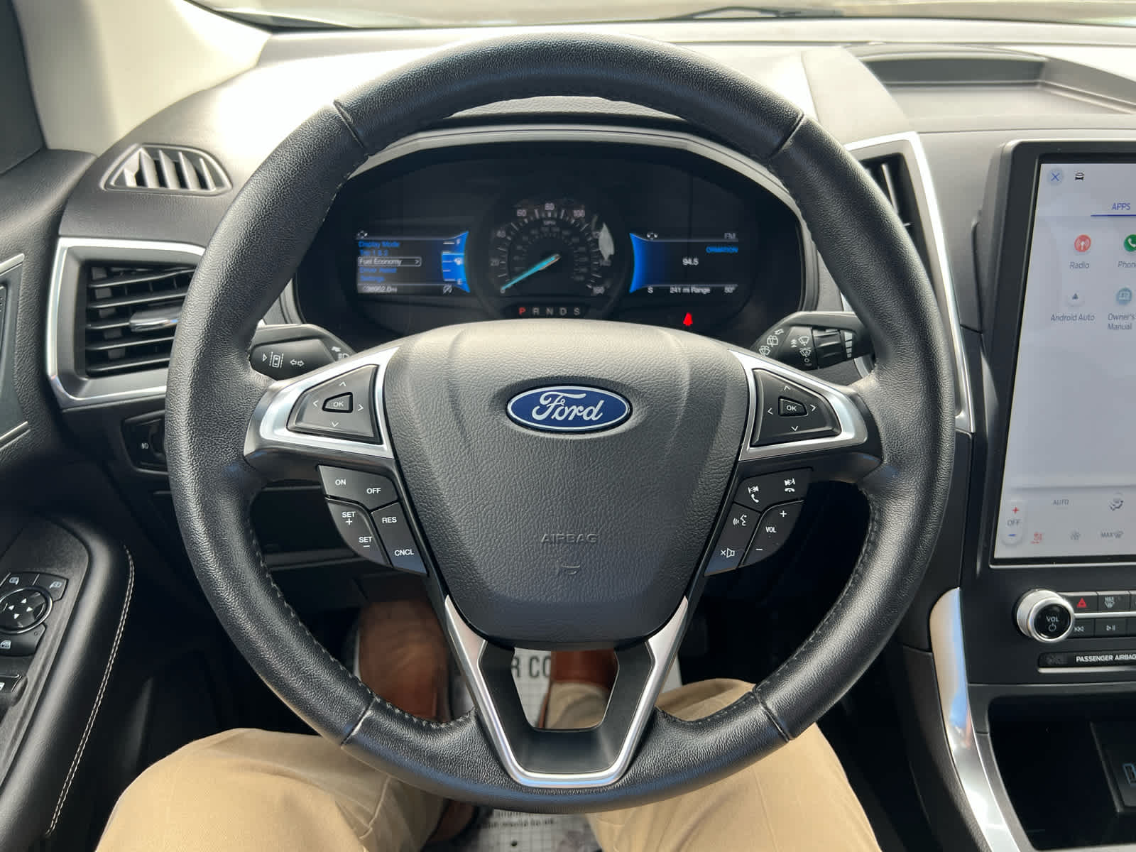 2024 Ford Edge Titanium