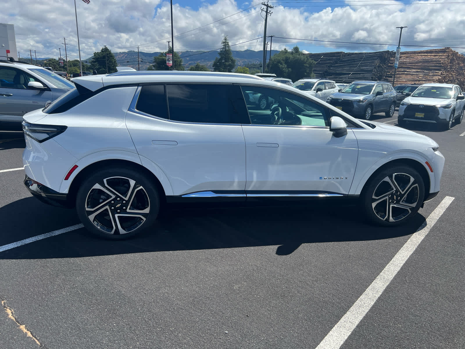 2026 Chevrolet Equinox EV LT