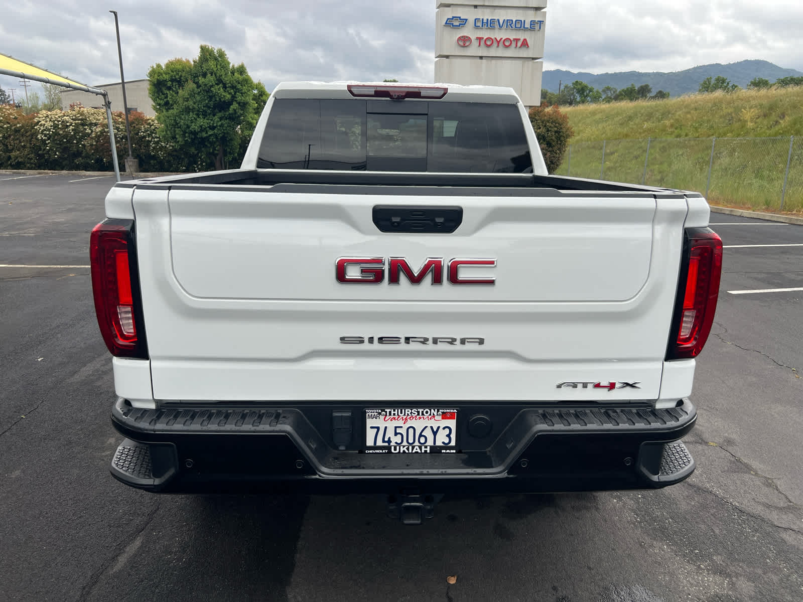 2024 GMC Sierra 1500 AT4X