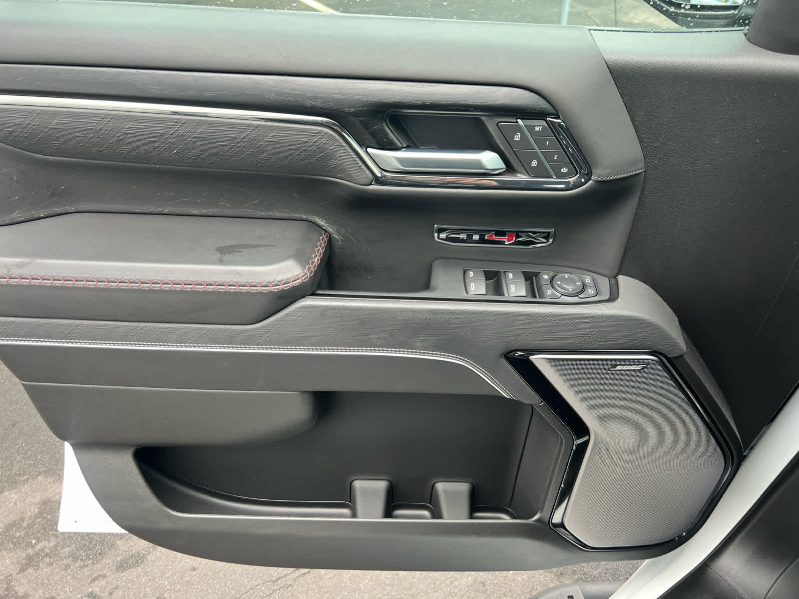 2024 GMC Sierra 1500 AT4X