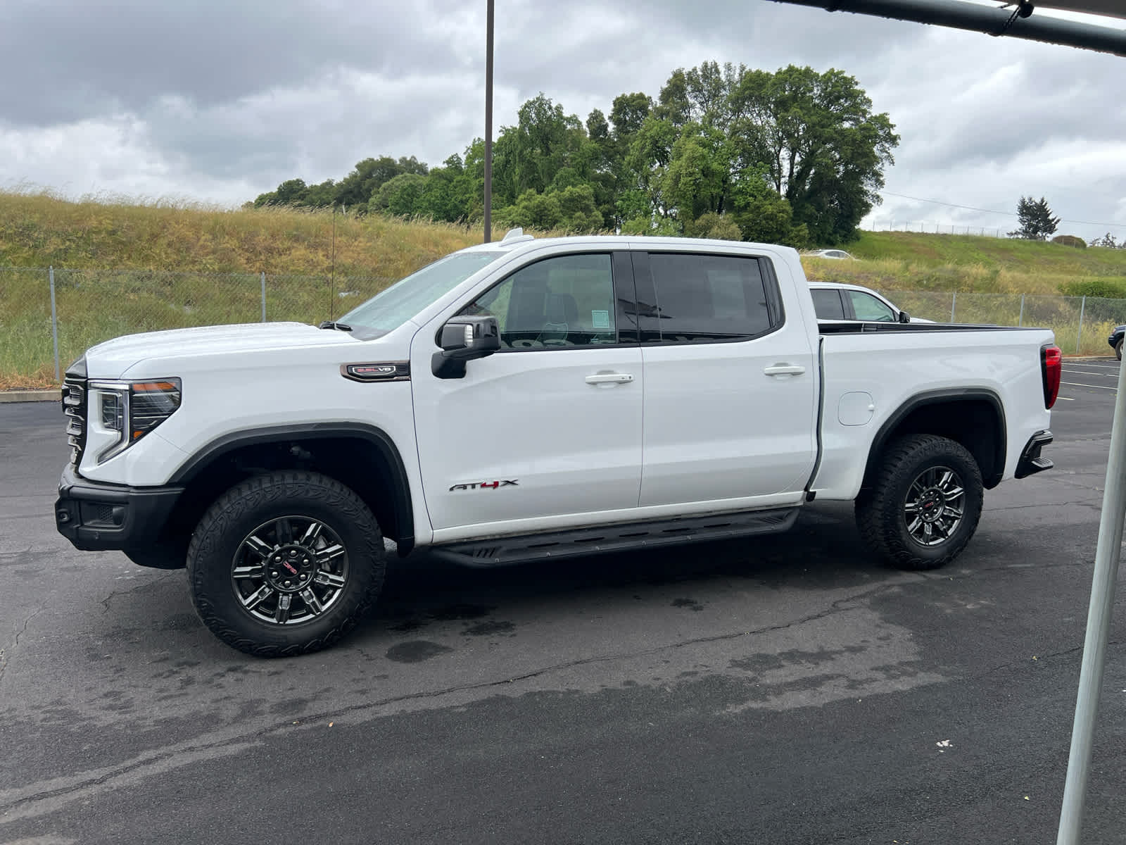 2024 GMC Sierra 1500 AT4X