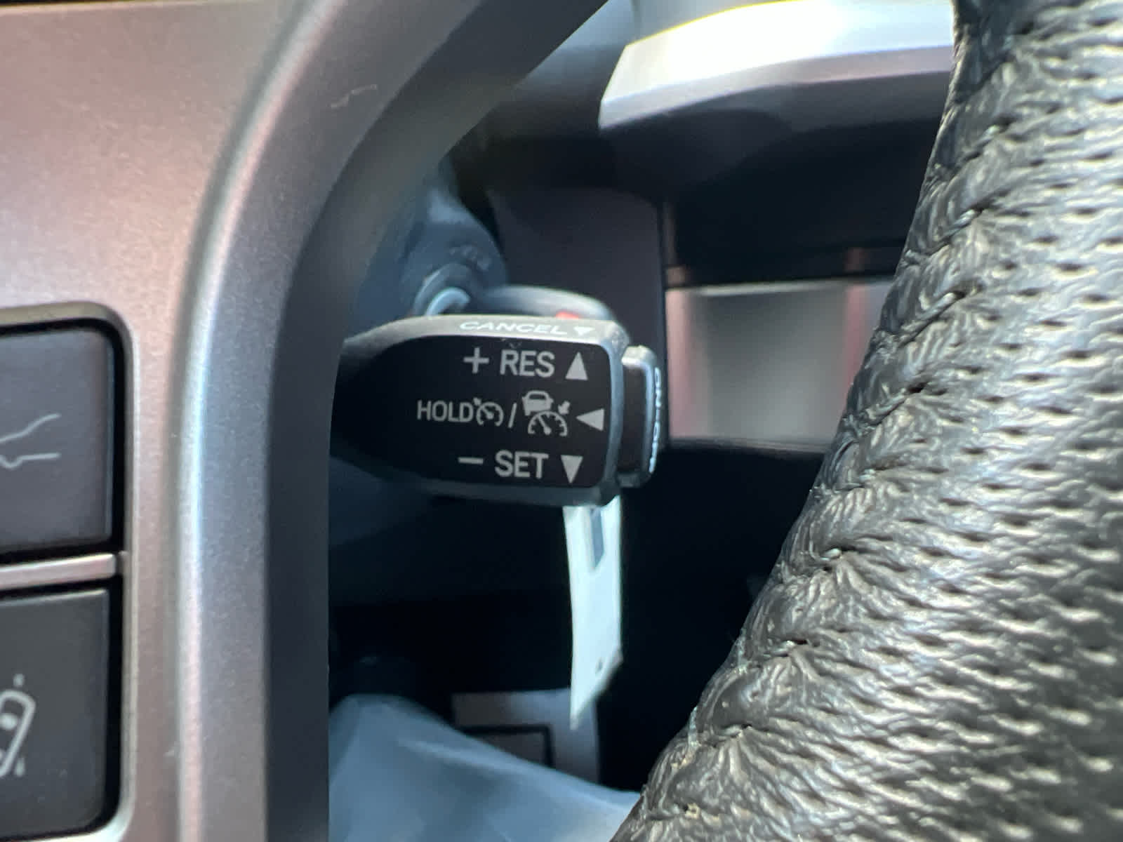 2022 Toyota Tacoma 4WD SR