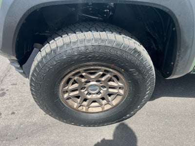 2022 Toyota Tacoma 4WD SR