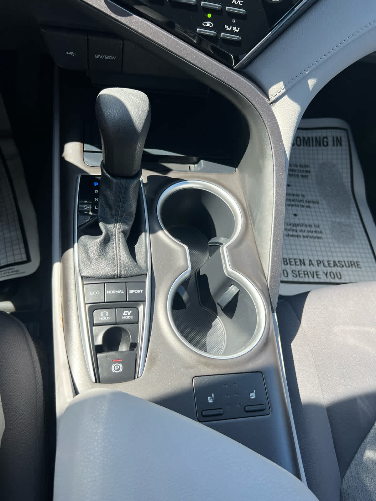 2021 Toyota Camry Hybrid LE