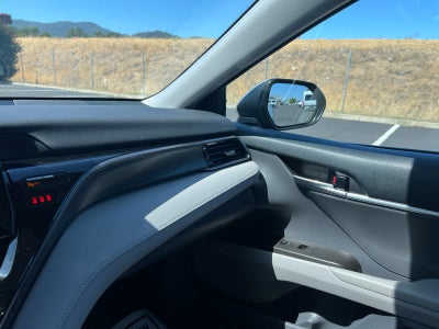 2021 Toyota Camry Hybrid LE