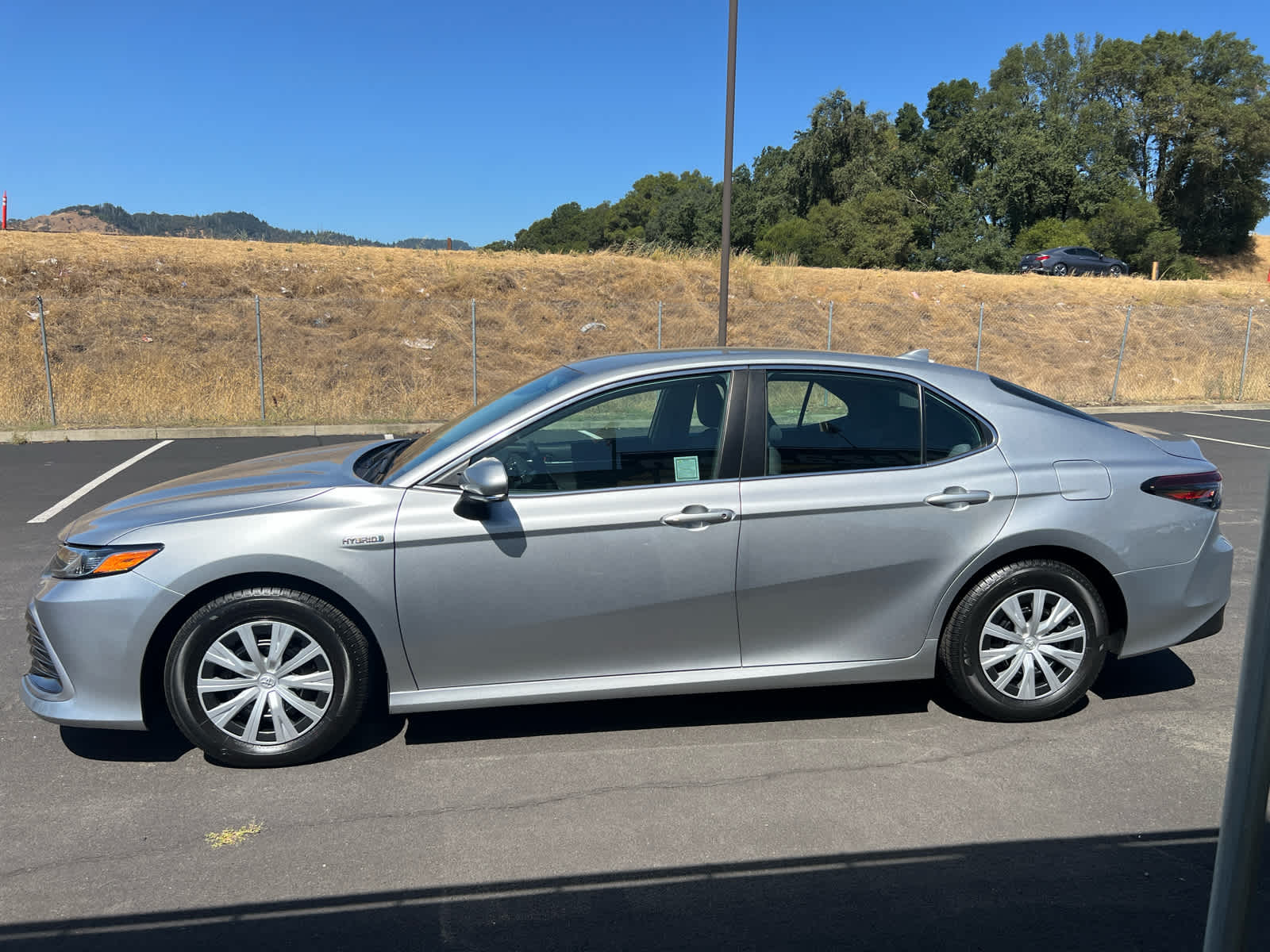 2021 Toyota Camry Hybrid LE