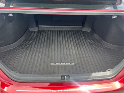 2022 Toyota Camry Hybrid LE