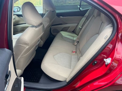 2022 Toyota Camry Hybrid LE
