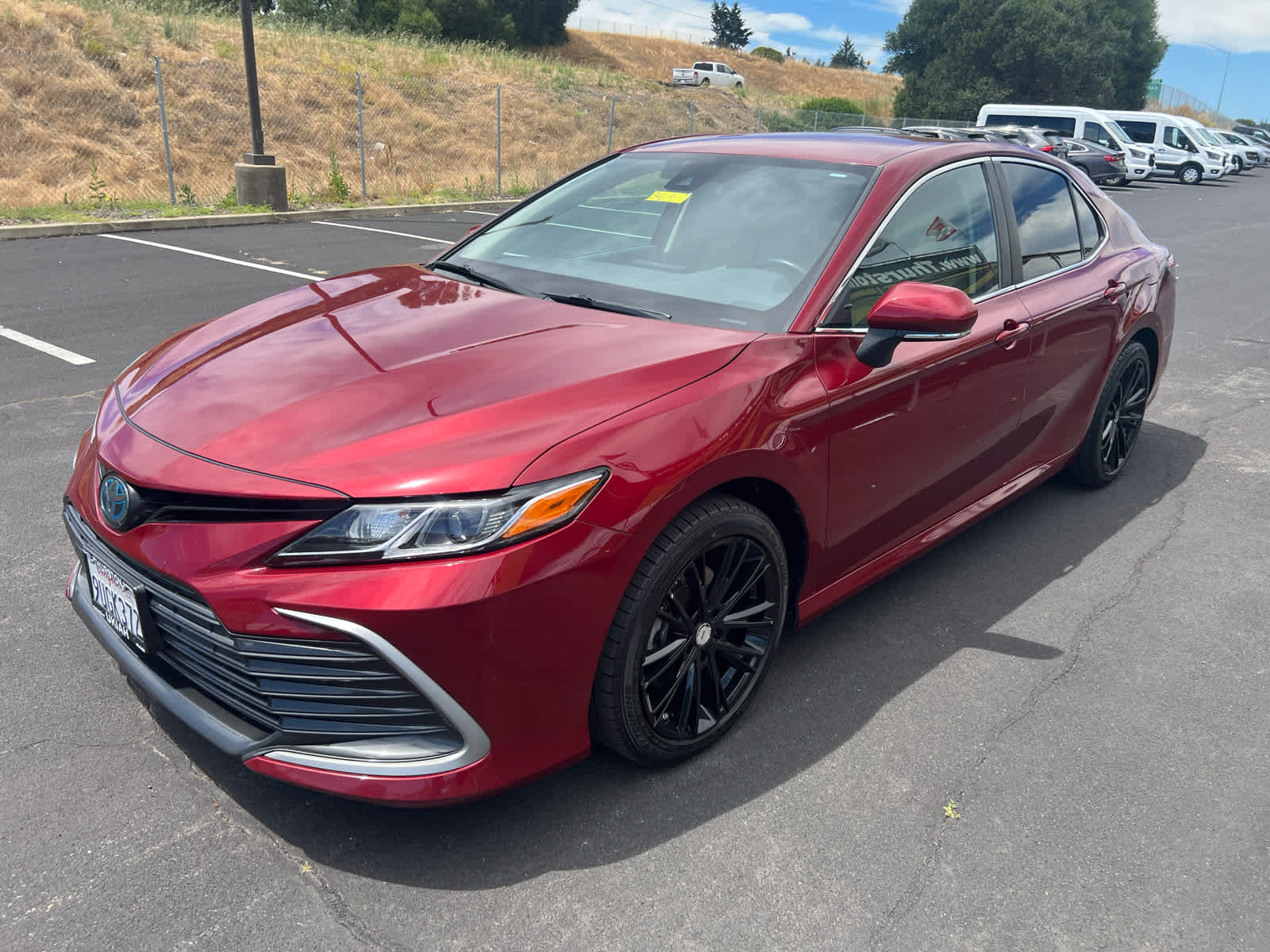 2022 Toyota Camry Hybrid LE