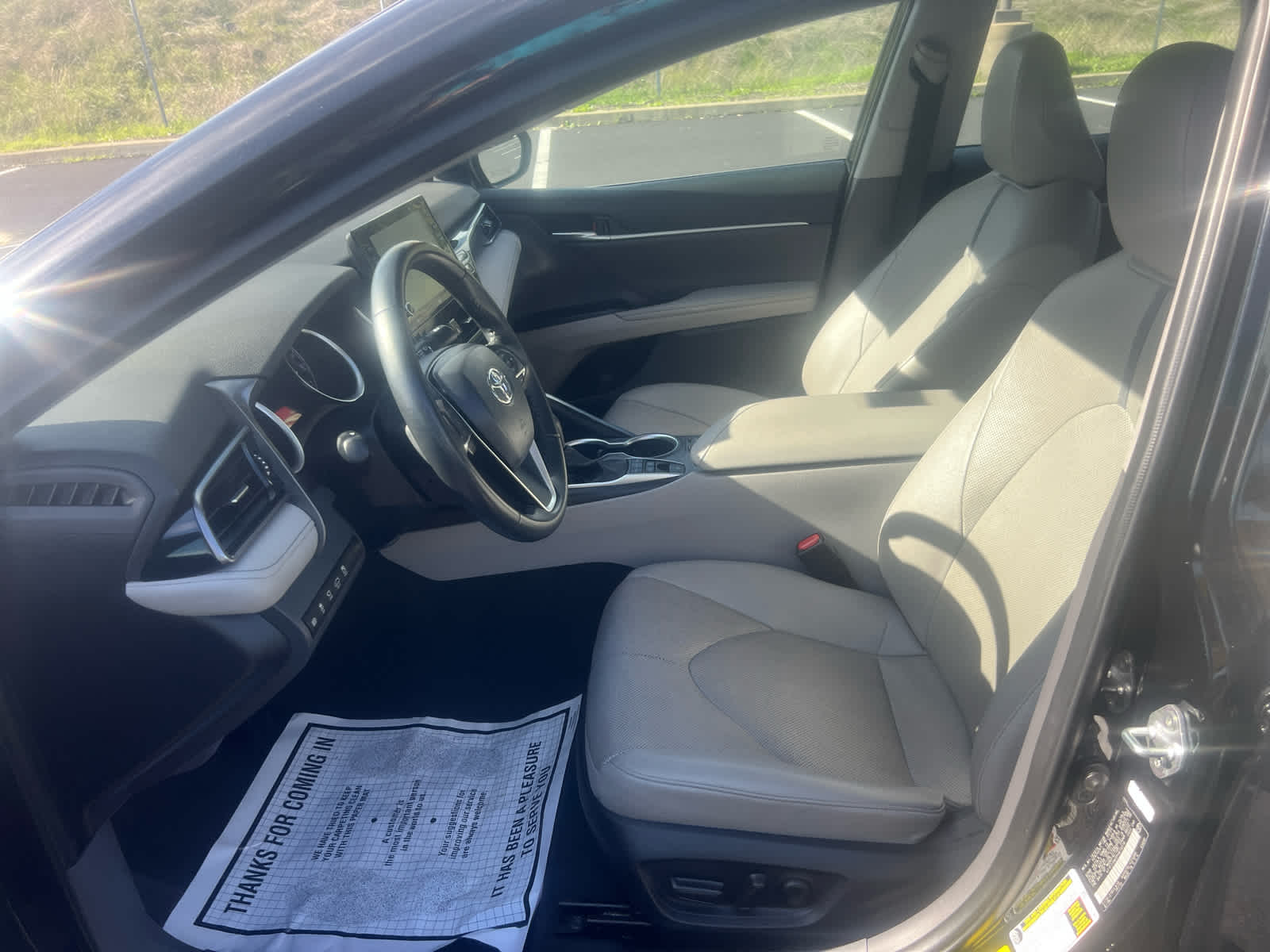 2023 Toyota Camry Hybrid XLE