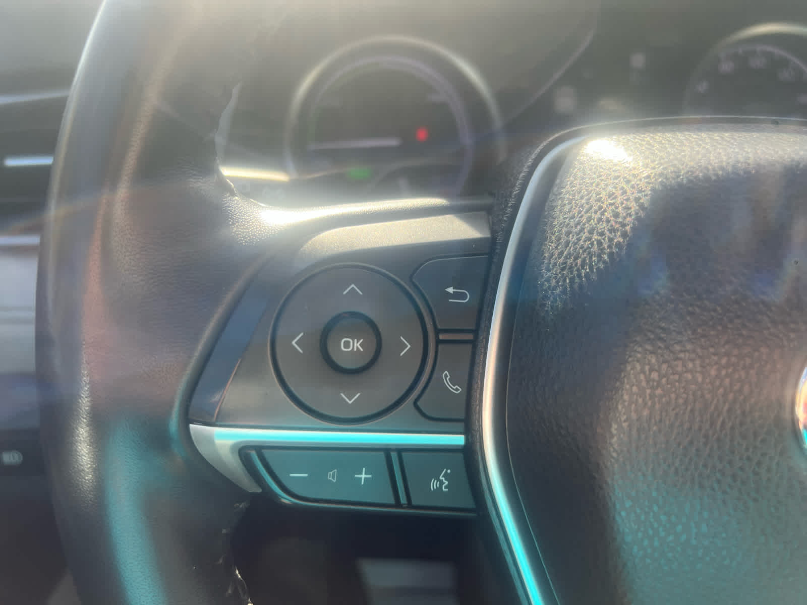 2023 Toyota Camry Hybrid XLE