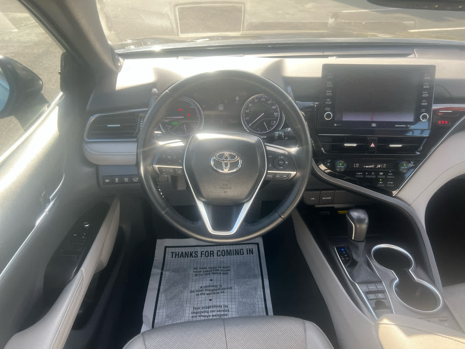 2023 Toyota Camry Hybrid XLE