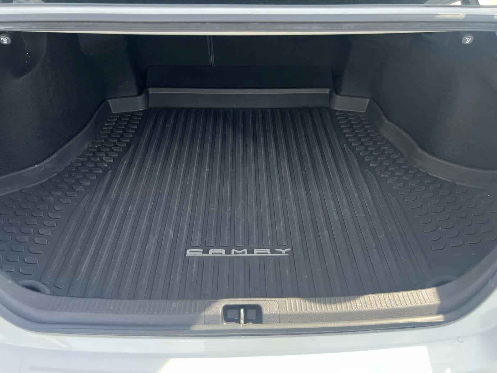 2023 Toyota Camry Hybrid XLE