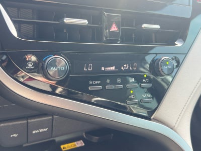 2023 Toyota Camry Hybrid XLE