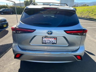 2021 Toyota Highlander Hybrid Platinum
