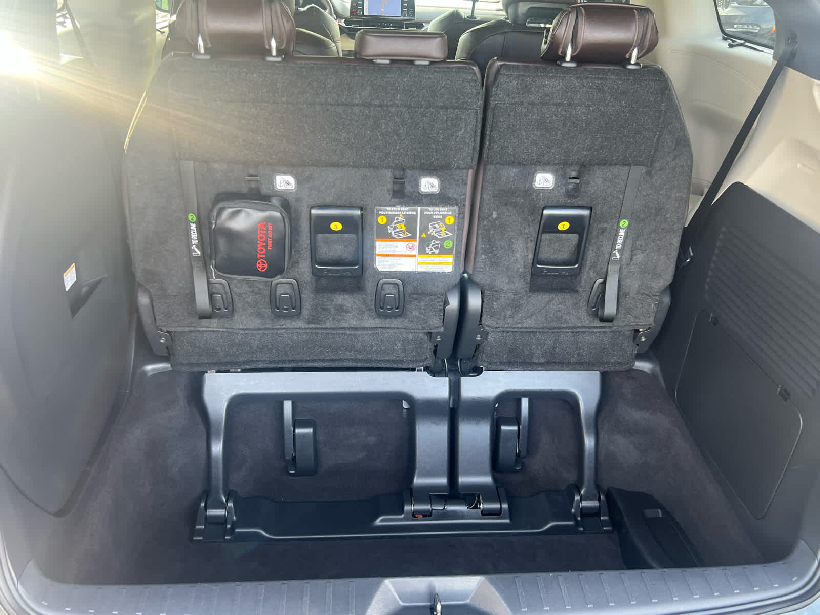 2023 Toyota Sienna Platinum