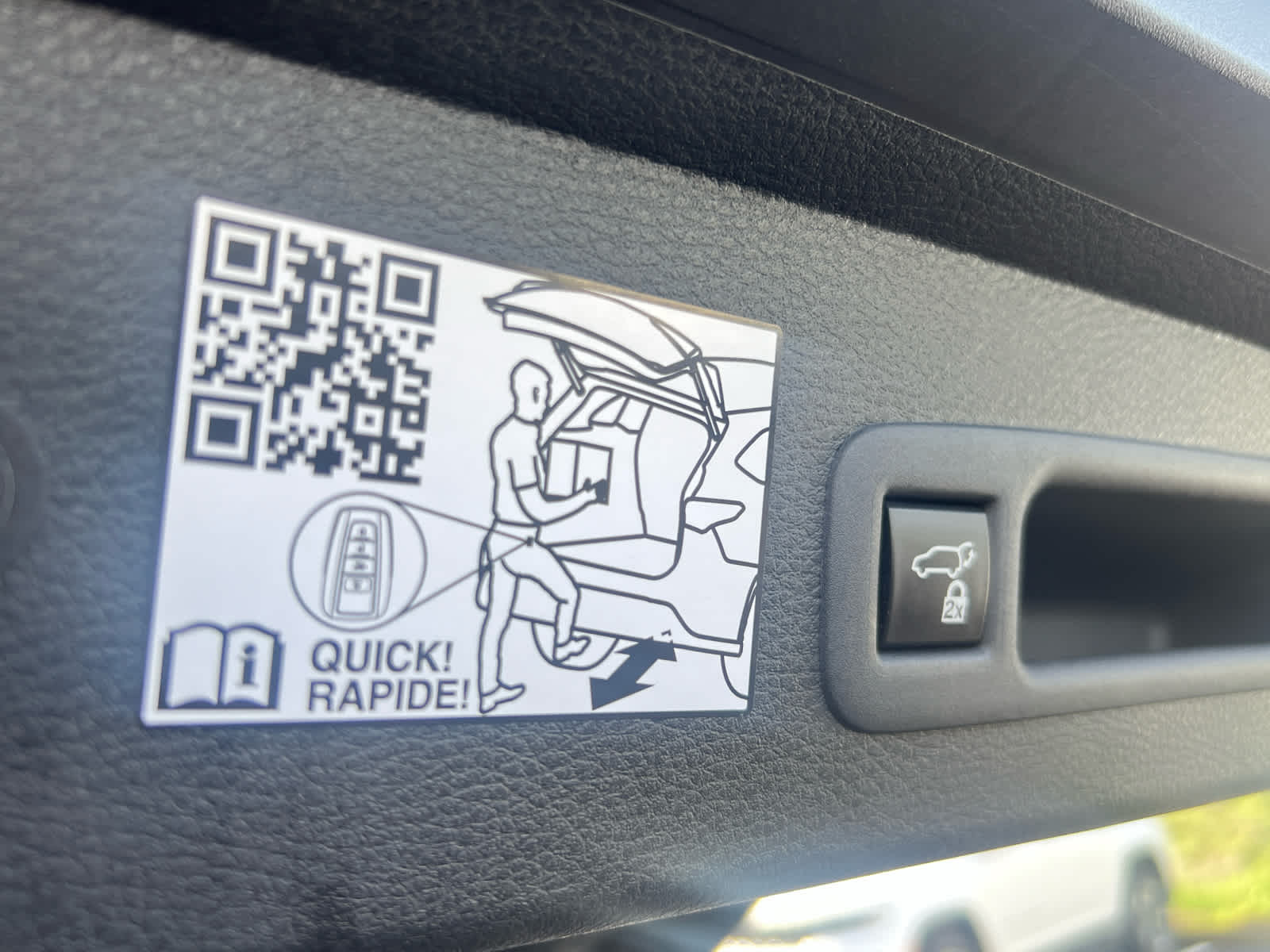 2023 Toyota Sienna Platinum