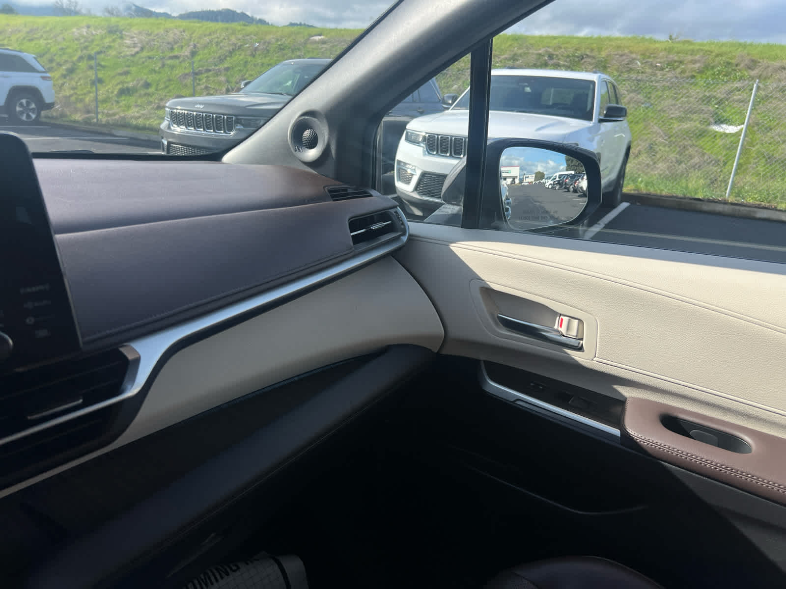 2023 Toyota Sienna Platinum