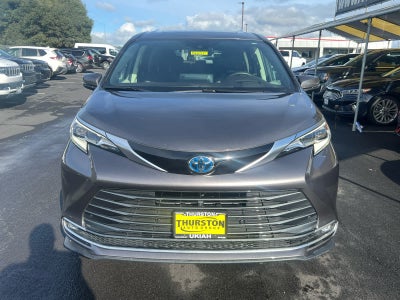 2023 Toyota Sienna Platinum
