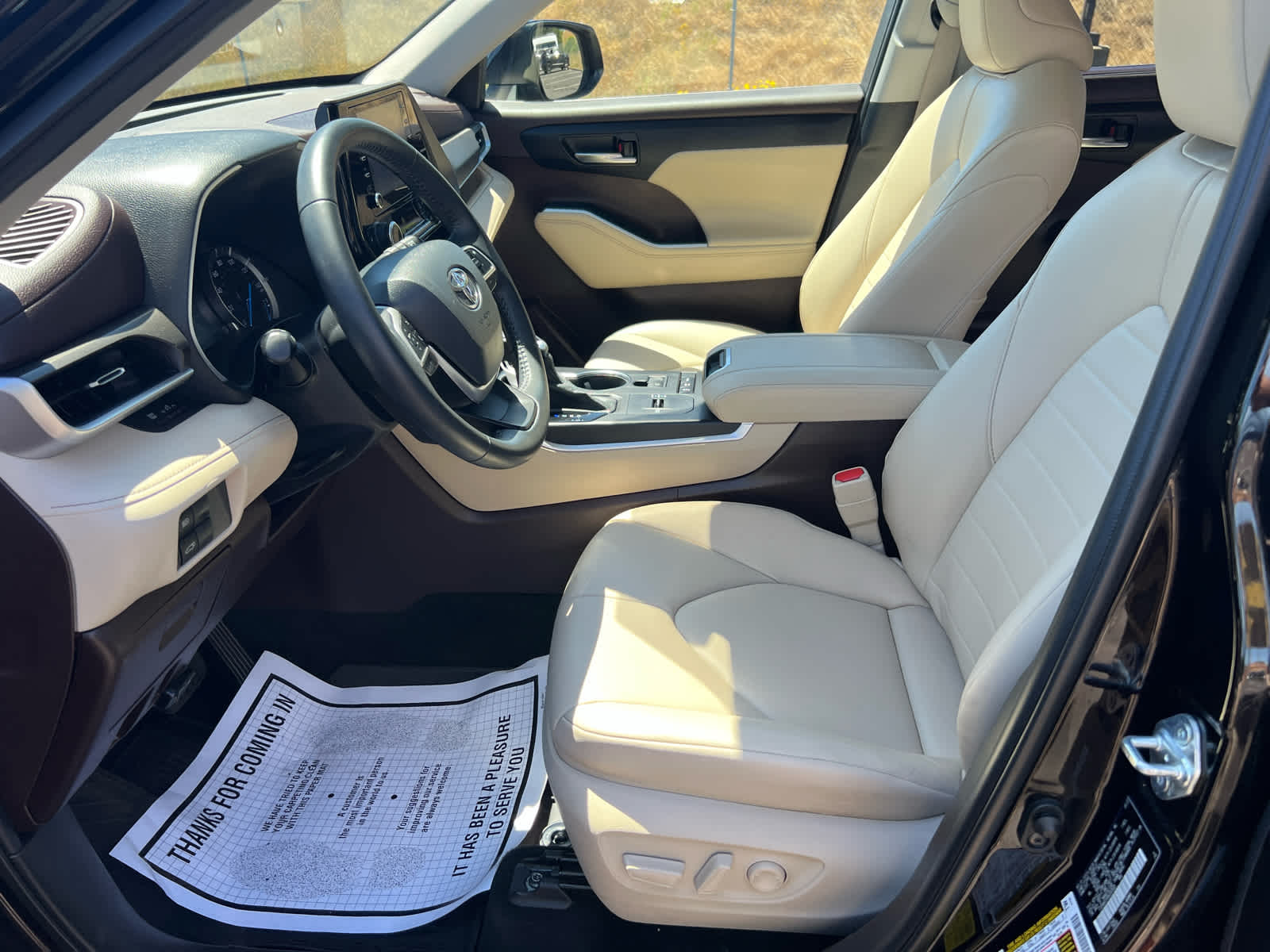 2022 Toyota Highlander Hybrid XLE