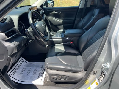 2023 Toyota Highlander L