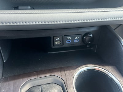 2022 Toyota Highlander Hybrid Limited