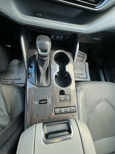 2022 Toyota Highlander Hybrid Limited