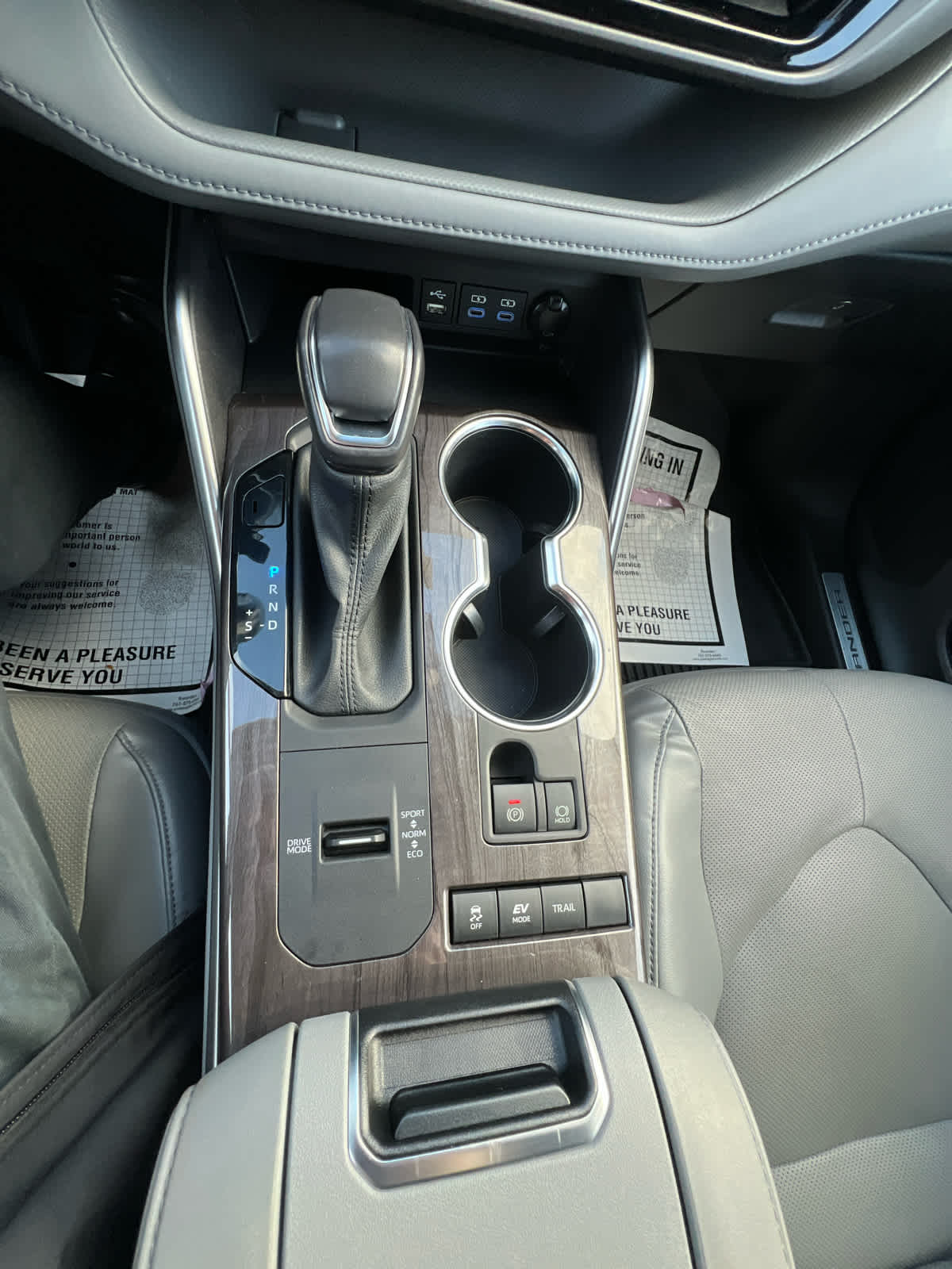 2022 Toyota Highlander Hybrid Limited