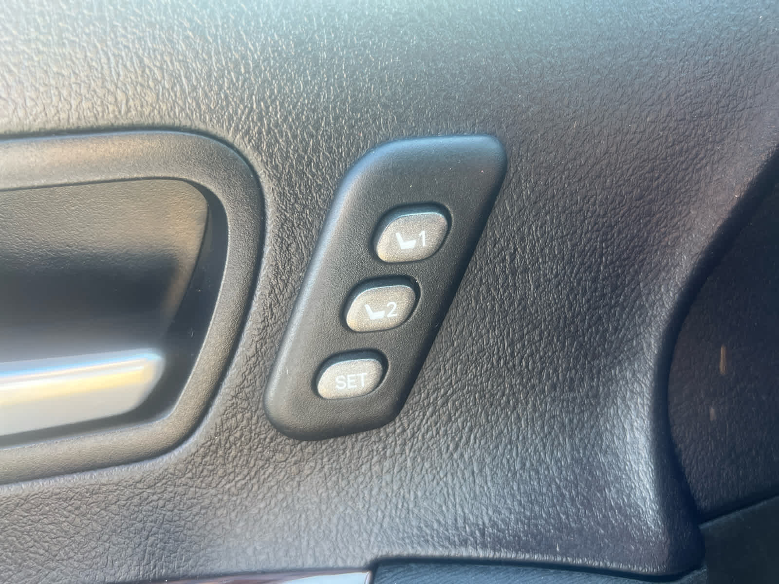 2017 Toyota Sienna XLE Auto Access Seat