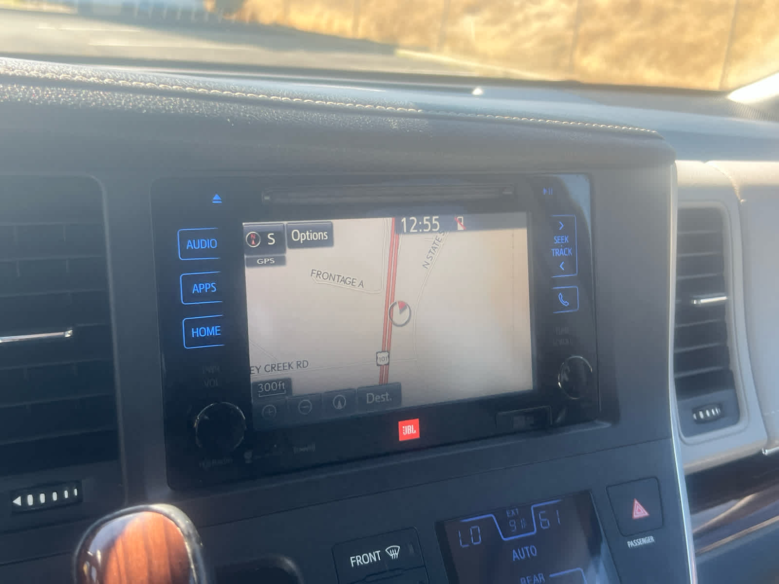 2017 Toyota Sienna XLE Auto Access Seat