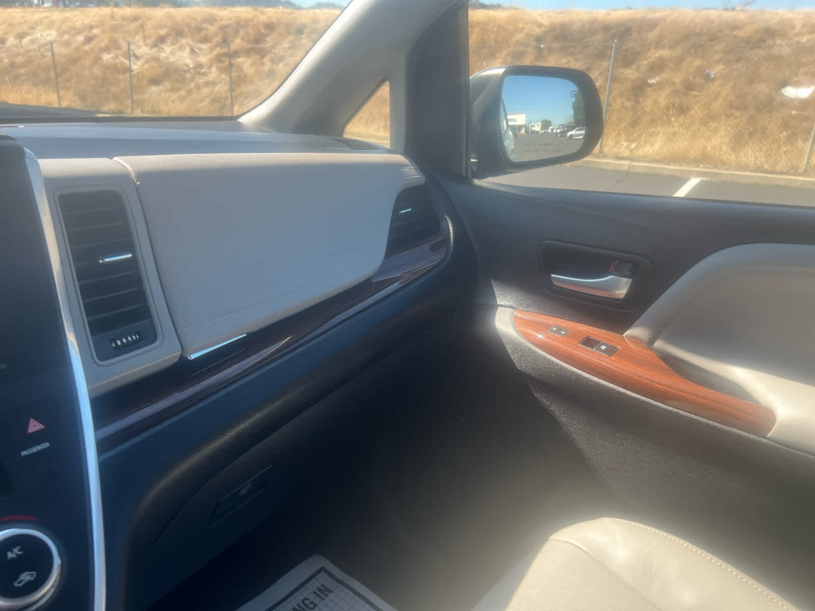 2017 Toyota Sienna XLE Auto Access Seat