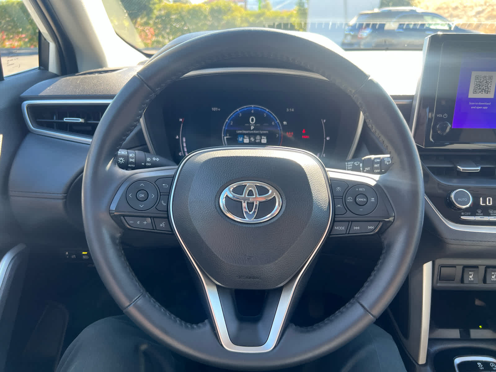 2024 Toyota Corolla Cross XLE