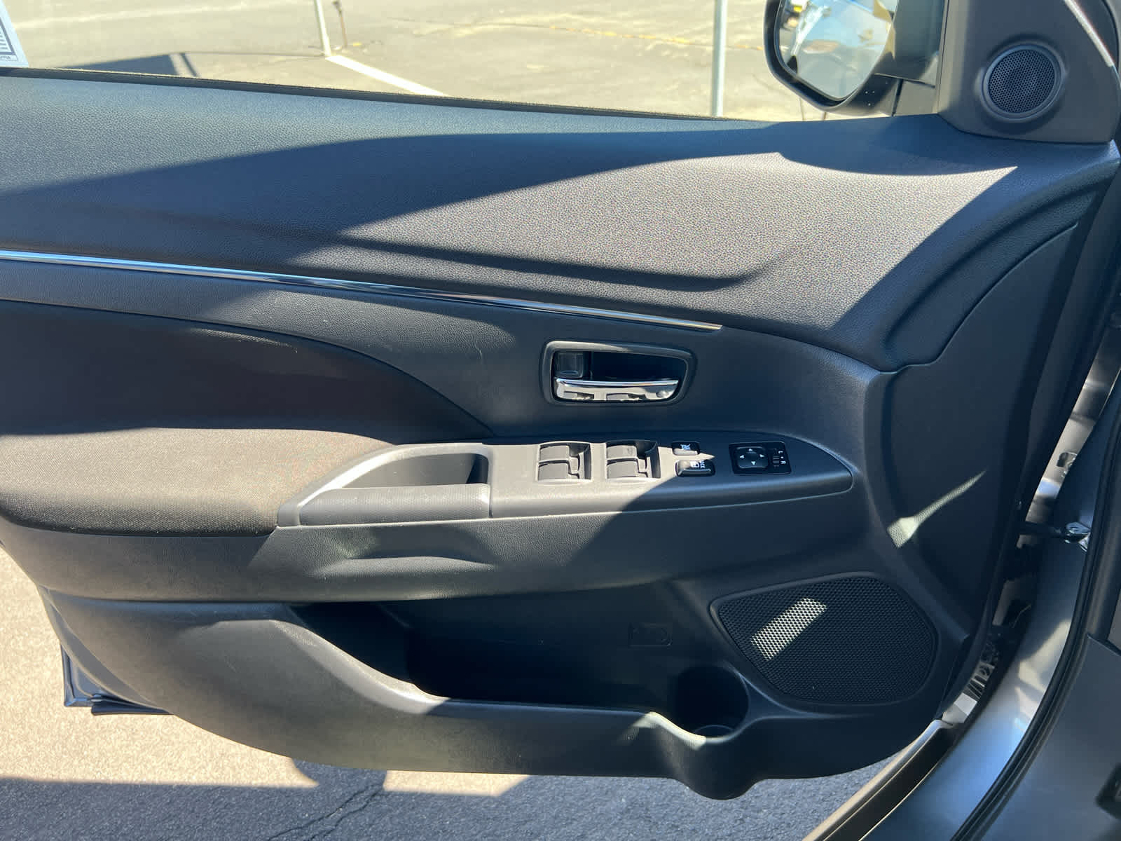 2025 Mitsubishi Outlander Sport S