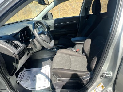 2025 Mitsubishi Outlander Sport S