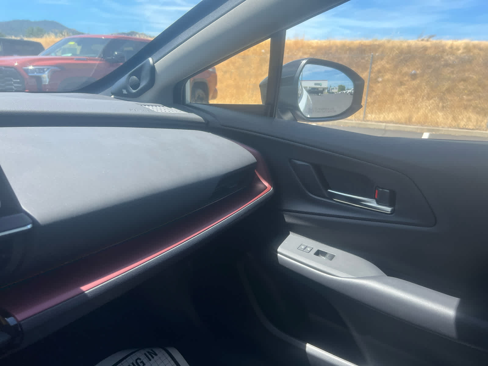 2024 Toyota Prius Prime SE