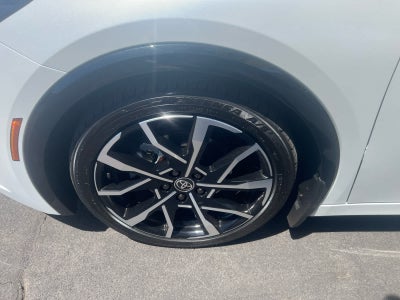 2024 Toyota Prius Prime SE