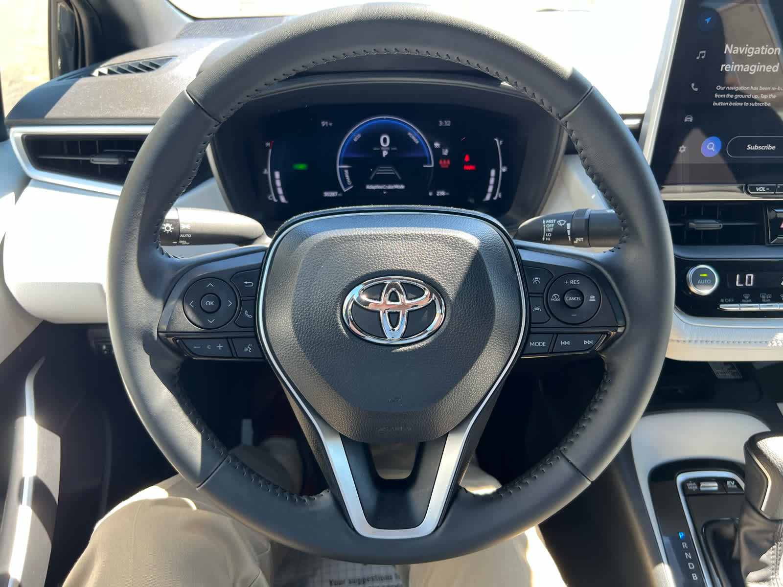 2025 Toyota Corolla Hybrid LE