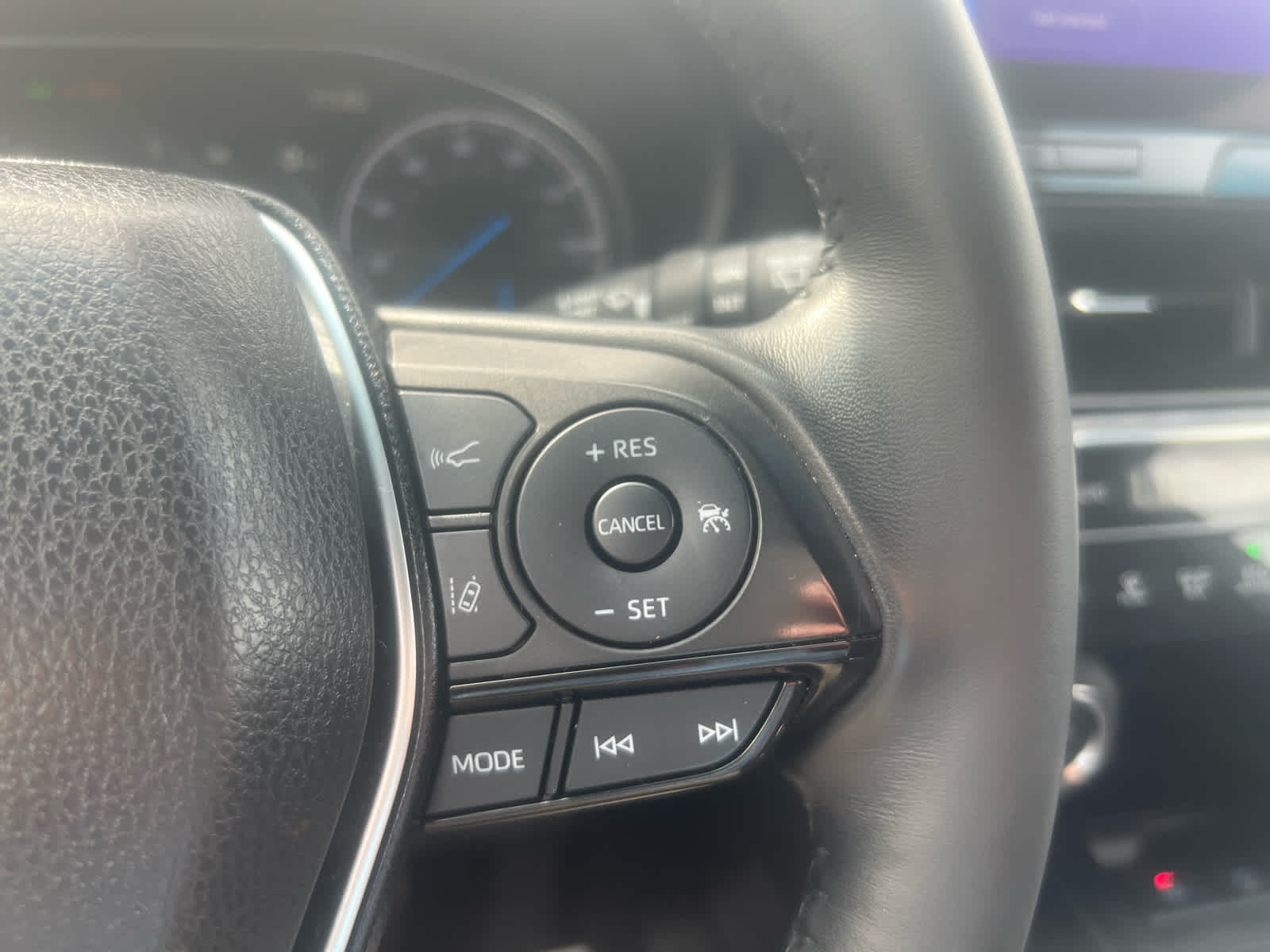 2024 Toyota Venza LE