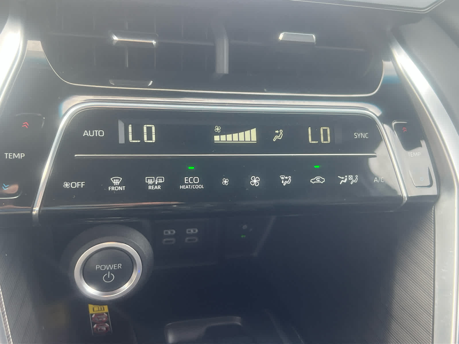 2024 Toyota Venza LE